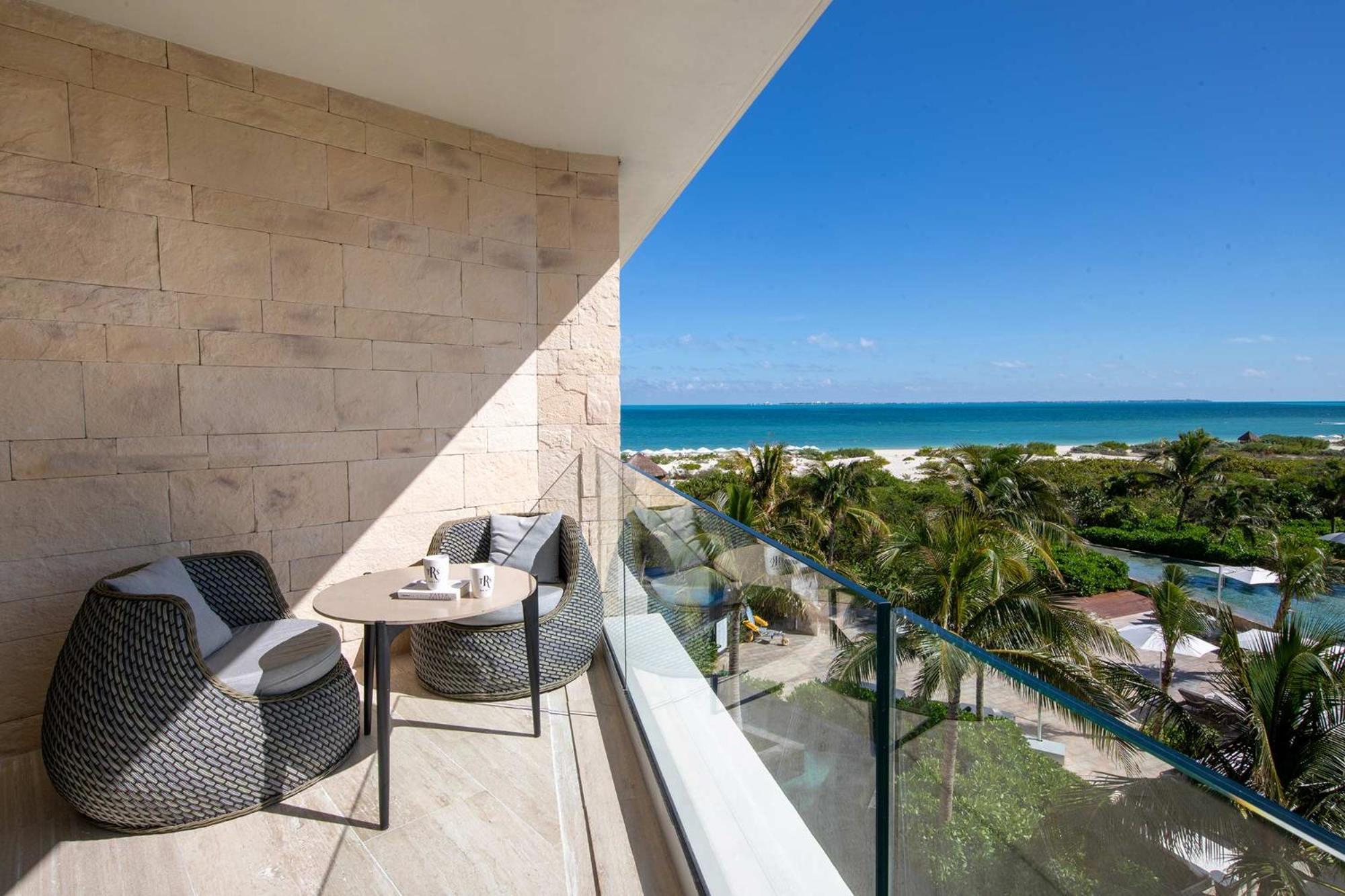Suite Júnior com Vista Oceano