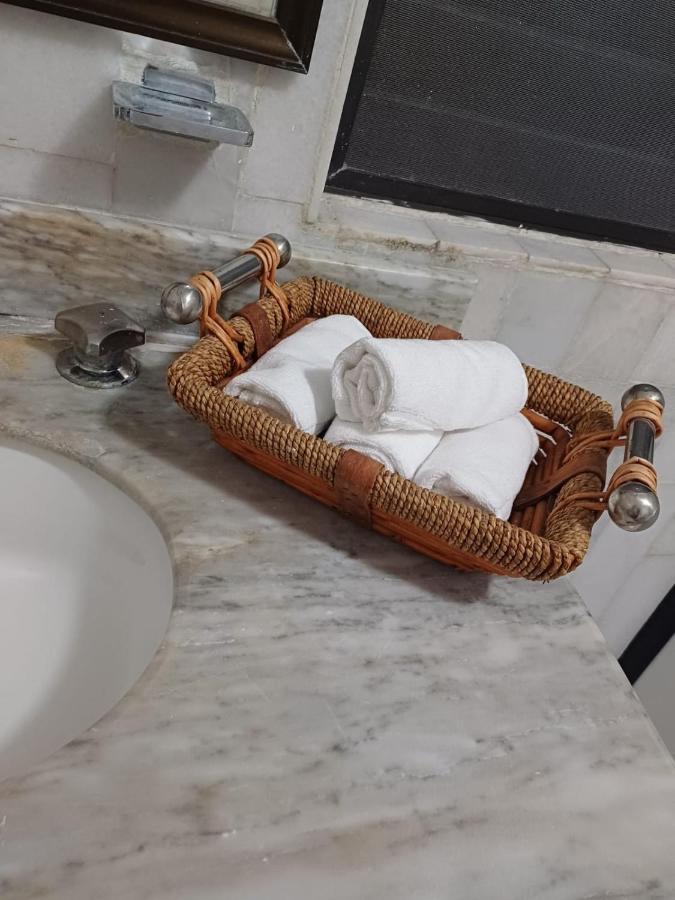 Quarto Twin com Casa de Banho Privativa