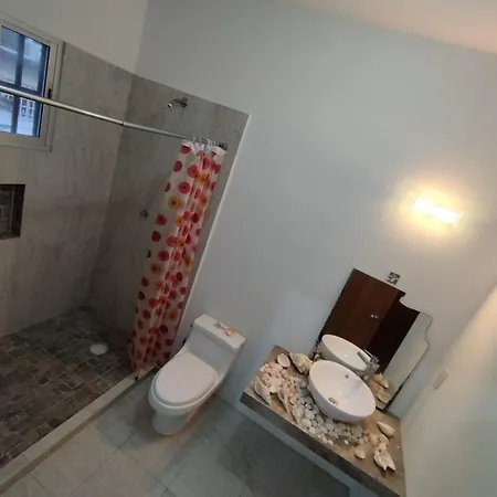 New Room Queen Bed/Easy Access Public Transport-2